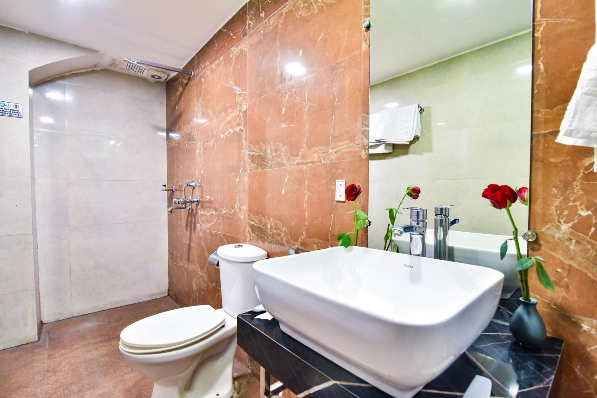 Pinaz Royale Hotel Amritsar Luaran gambar