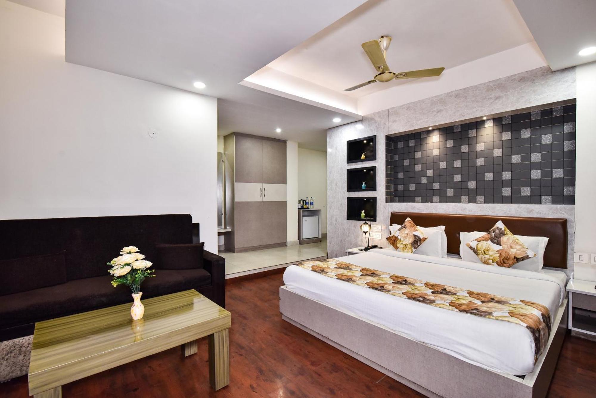 Pinaz Royale Hotel Amritsar Luaran gambar